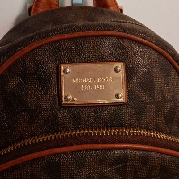 Michael Kors backpack - Picture 2 of 3